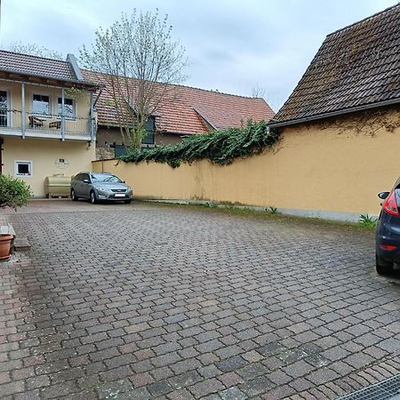 Weingut Weinstube Weinhotel Wolf Harxheim Экстерьер фото
