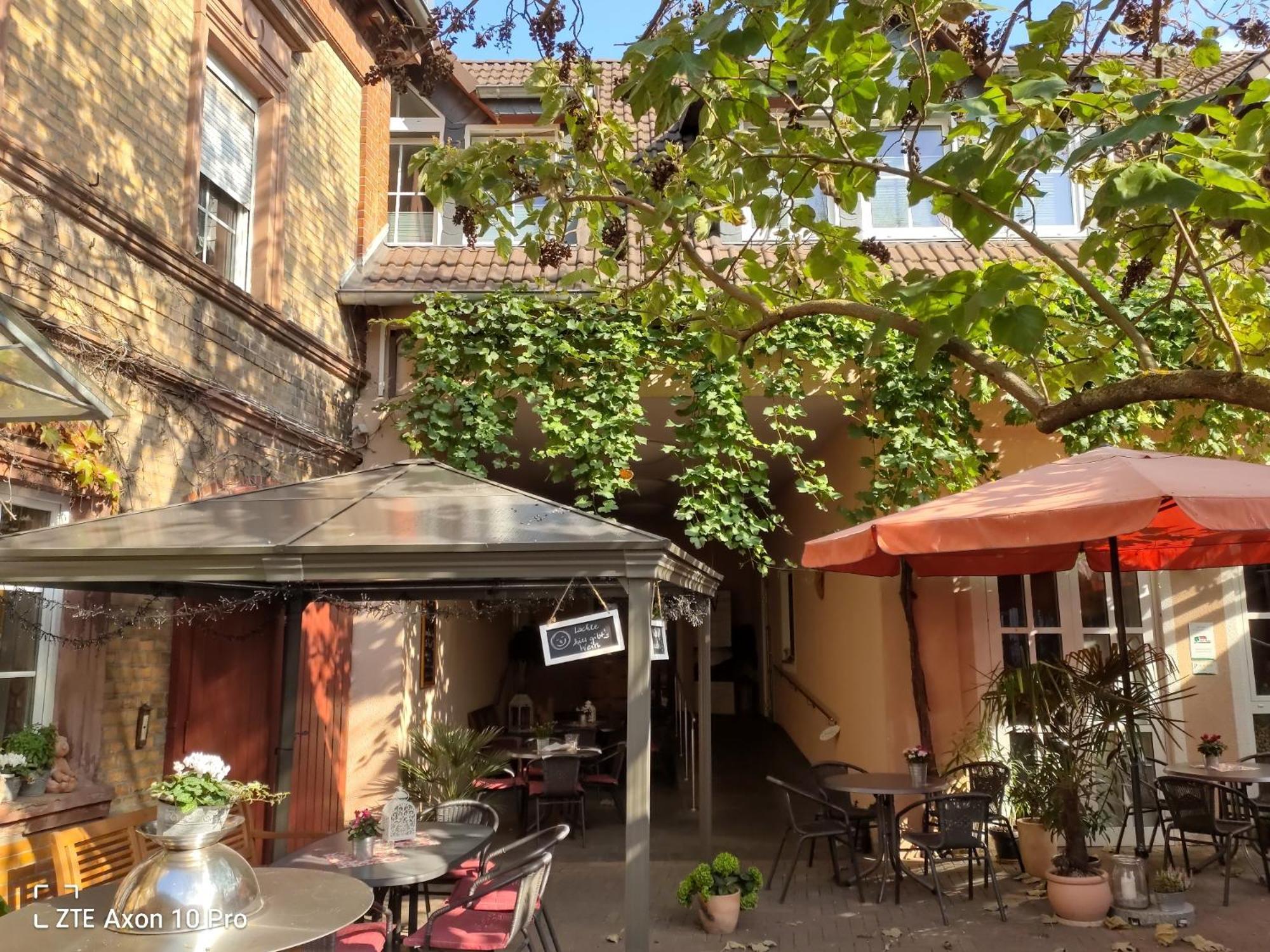 Weingut Weinstube Weinhotel Wolf Harxheim Экстерьер фото